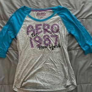 Cute Aero Mid sleeve top~⭐️